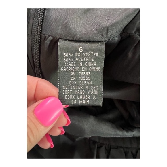 ✨ EUC AUGUST SILK Black Sleeveless V-Neck Dress | Women’s Sz 6 - Picture 10 of 10